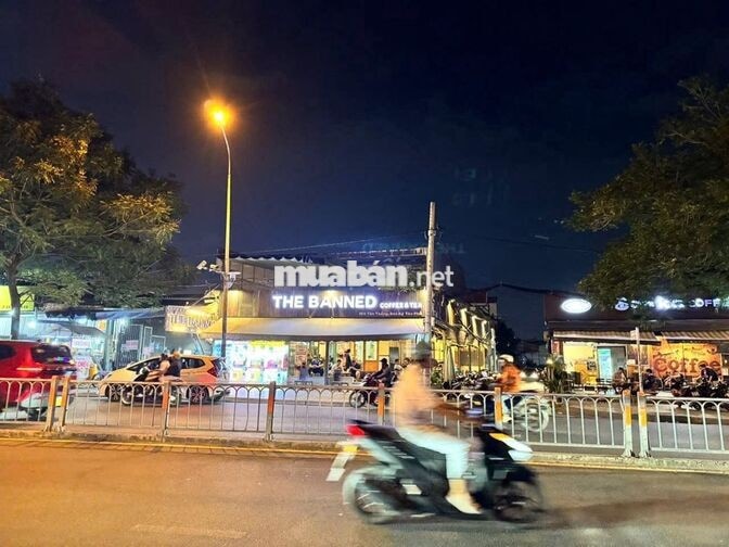 ĐÔI DIỆN AEON MALL GÓC 2 MẶT TIỀN –  BỜ BAO TÂN THẮNG - 10X33m - CẤP 4