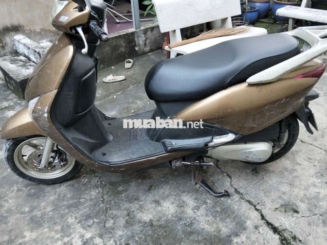 HONDA LEAD vàng đen -2011 bstp bao công chứng 