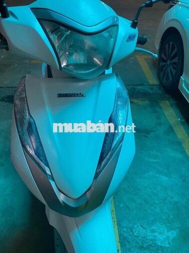 Honda Lead 2013 màu trắng