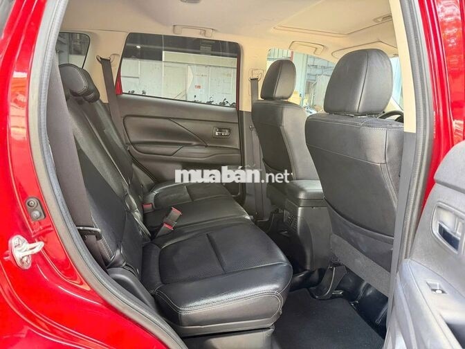 MITSUBISHI OUTLANDER 2018 2.4L PREMIUM 57000 KM ĐỎ