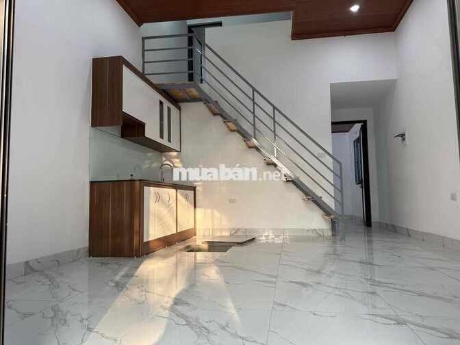 Nhà 50m đủ công năng, 2 tầng, ô tô đỗ cửa