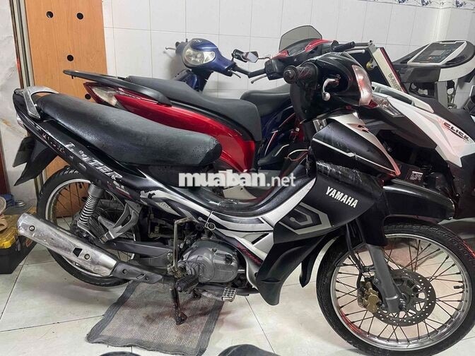 Yamaha Jupiter màu đen