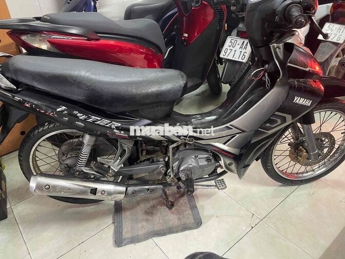 Yamaha Jupiter màu đen
