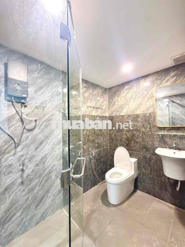 Căn hộ mini 1PN lớn 45m2 ban công Full nội thất kế cầu Nguyễn Văn Cừ