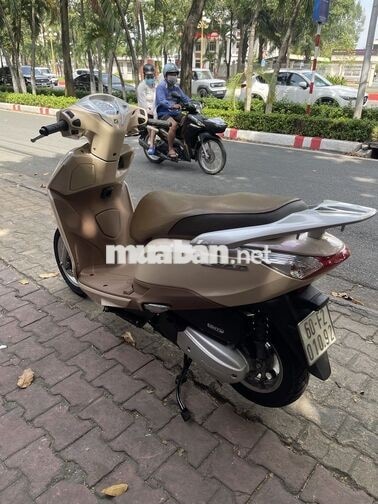 Honda Lead 125 2015 màu vàng kem