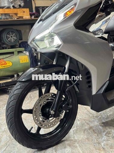 Honda Air Blade 125 2023 4val Bạc đen