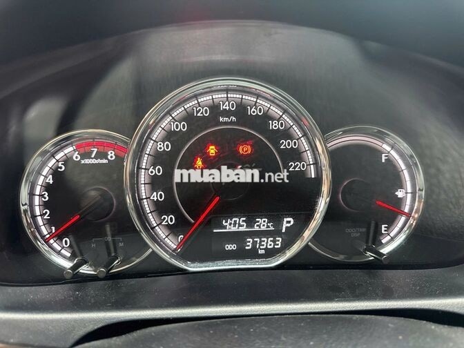 Toyota Vios 2024 E CVT Bạc 37.363 km