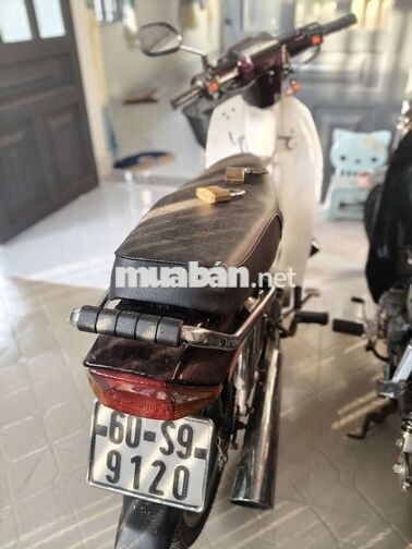 Honda Dream Boss Nâu trắng