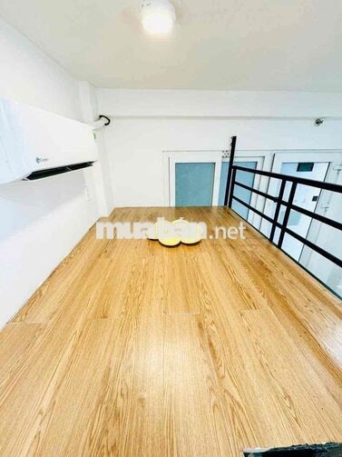 Gác cửa sổ sáng New mới kengg , Âu dương lân q8 Ngay Cầu Chữ Y giáp q5