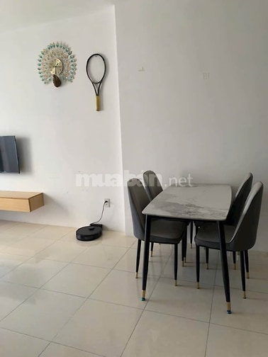 Chung cư Hoa Sen, 262 Lạc Long Quân cần cho thuê căn 2Pn giá chỉ 12tr5