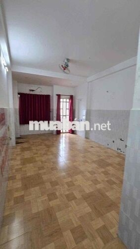 nhà thuê MTKD 2d kdc nam hùng vương an lạc bình Tân DT 305m giá 20tr