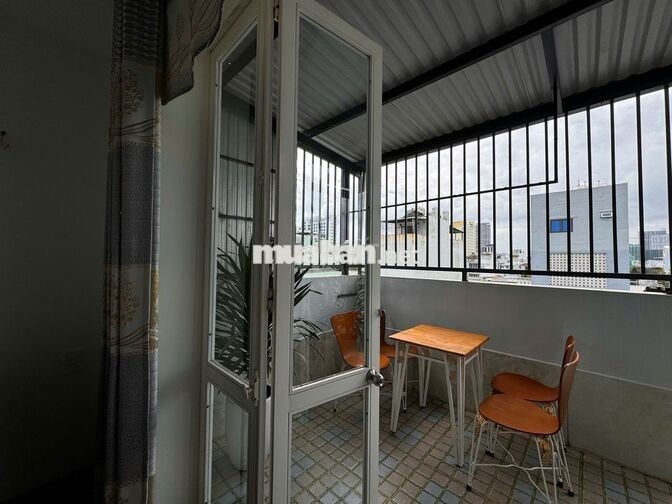 Cho thuê căn hộ 1 phòng ngủ 80m2, cách biển 5 phút đi bộ