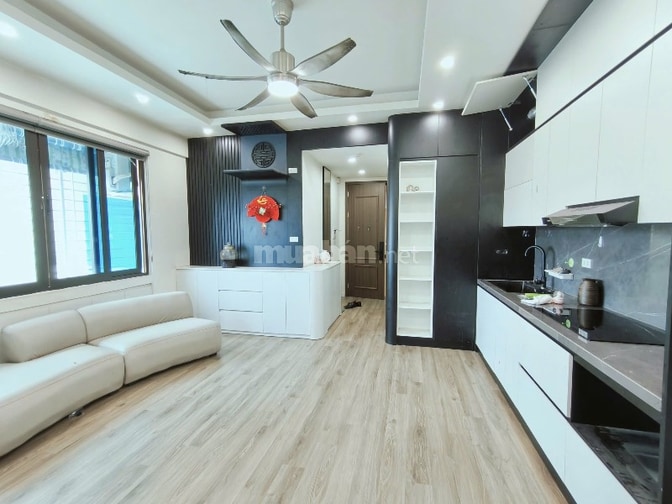 Bán  CHCC phố Trần Quý Kiên  52m2 , 1N1K ,full đồ