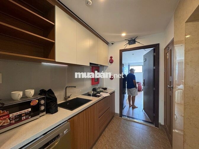 Cho thuê căn hộ 1 phòng ngủ 80m2, cách biển 5 phút đi bộ