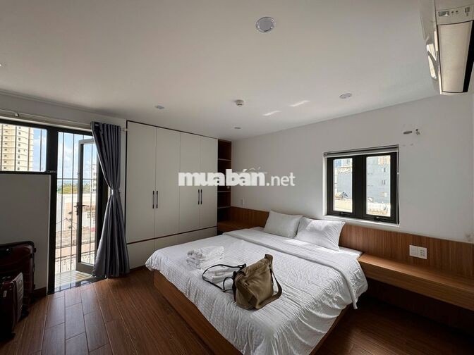 Cho thuê căn hộ 1 phòng ngủ 80m2, cách biển 5 phút đi bộ