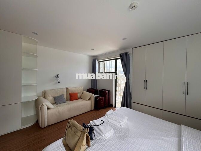 Cho thuê căn hộ 1 phòng ngủ 80m2, cách biển 5 phút đi bộ