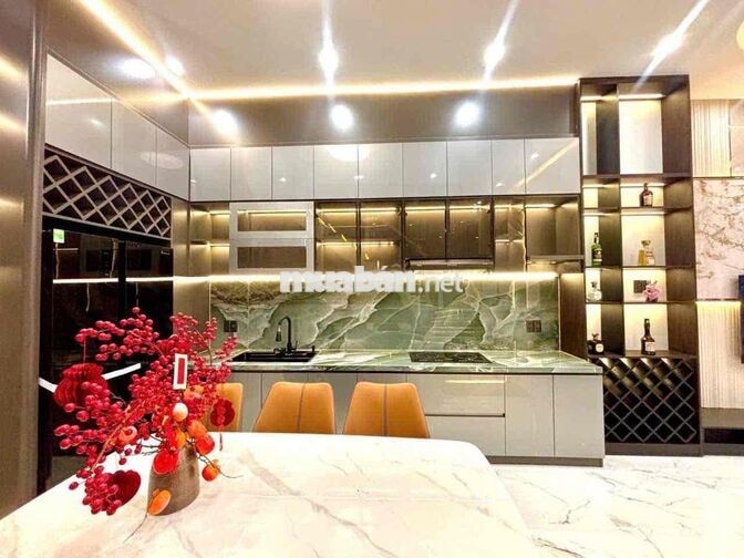 Cho thuê nhà 3 tầng 4 phòng ngủ