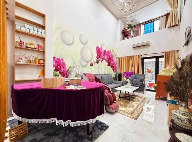 Biệt thự 3 lầu tuyệt đẹp Cao cấp mặt tiền hẻm xe hơi 6m khu VIP Lam Sơ