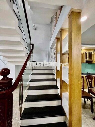 Cho Thuê Nhà DT 5x16 1Trệt 1Lửng 2Lầu 4Pn 5Wc Sân Hẻm Xe Tải
