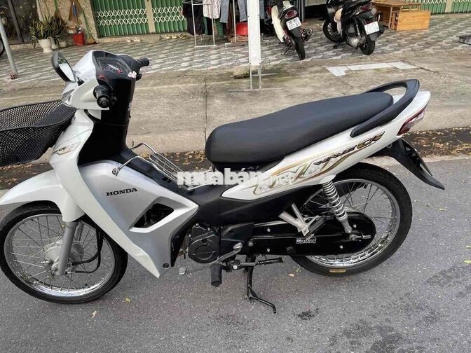 Honda Wave 2021 màu Trắng
