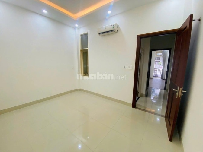 Nhà riêng Huỳnh Văn Bánh - 2PN giá 13.5 tr/th 93m2 nhận nhà liền
