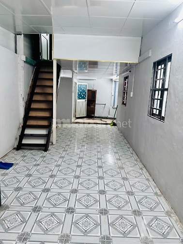 Cho thuê lầu 1 nhà 2 mặt hẻm đường nguyễn tiểu la