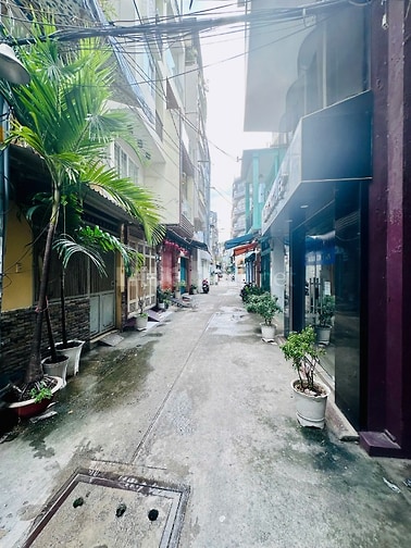 Cho thuê lầu 1 nhà 2 mặt hẻm đường nguyễn tiểu la