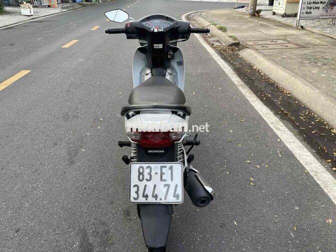 Honda Wave 2021 màu Trắng