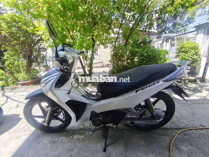 HONDA FUTURE 125 TRẮNG