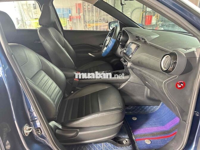 NISSAN KICKS 2023 XANH 5 CHỖ