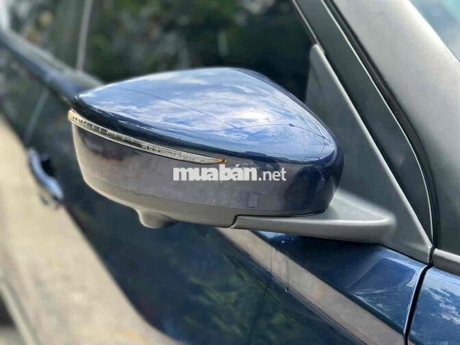 NISSAN KICKS 2023 XANH 5 CHỖ