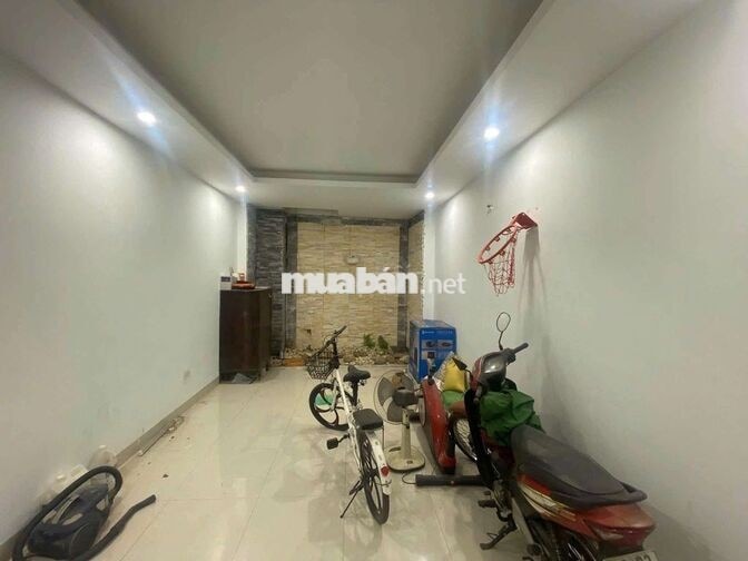 nhà 65mx5T 6PN 16tr có TL full đồ đẹp Ngõ 69A Hoàng Văn Thái,TX Ô TÔ