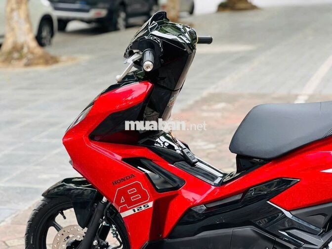 Honda Air Blade 125 2024 màu Đỏ đen xe đẹp như mới