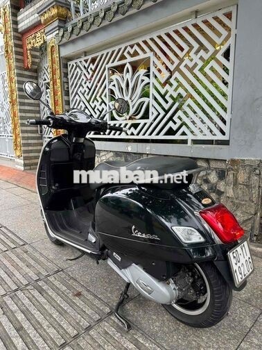 Piaggio Vespa GTS 2018 màu Đen chính chủ
