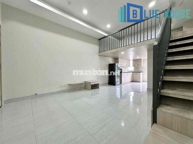 căn duplex ban công mới khai trương, ngay Emart Phan Vă Trị