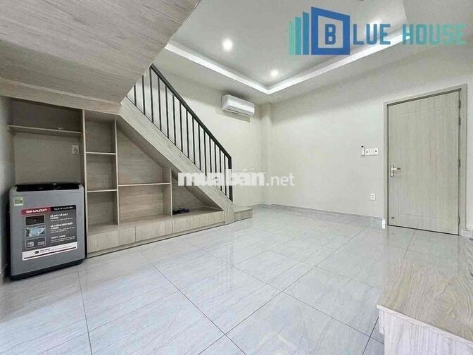 căn duplex ban công mới khai trương, ngay Emart Phan Vă Trị