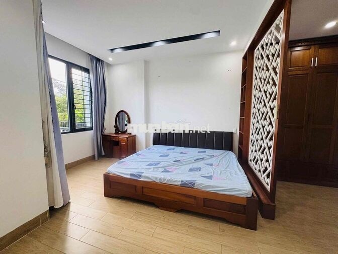 Cho thuê nhà mặt tiền Hoà Xuân