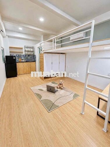 Gác cửa sổ sáng thang máy, Âu dương lân q8 ngay cầu Chữ Y sát quận 5