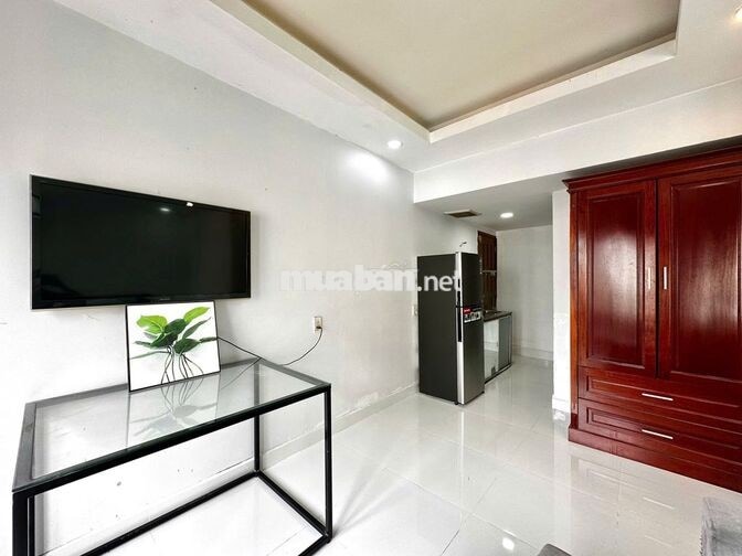 NGAY NGÃ 6 CỘNG HOÀ, GẦN ĐH SƯ PHẠM, PHÒNG FULL TIỆN NGHI
