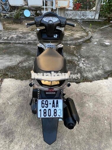 Honda Air Blade màu xám