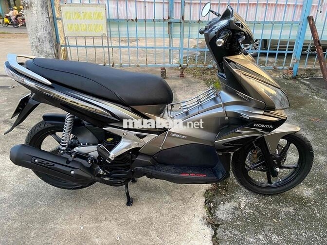 Honda Air Blade màu xám