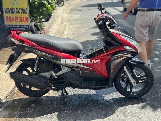 Honda Air Blade đỏ đen