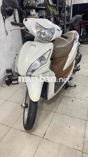 Honda Vision màu trắng