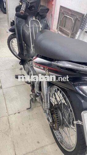 Yamaha Taurus màu đen