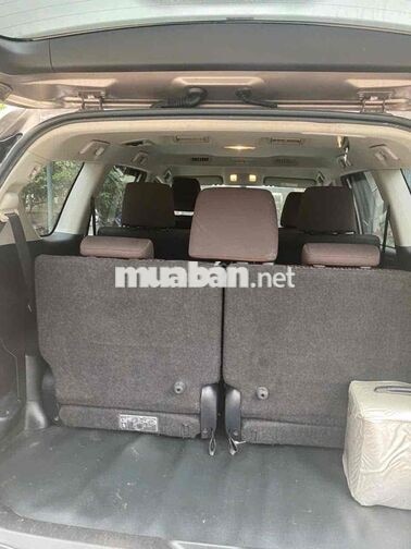 Toyota Innova 2022 2.0E Bạc 7 chỗ