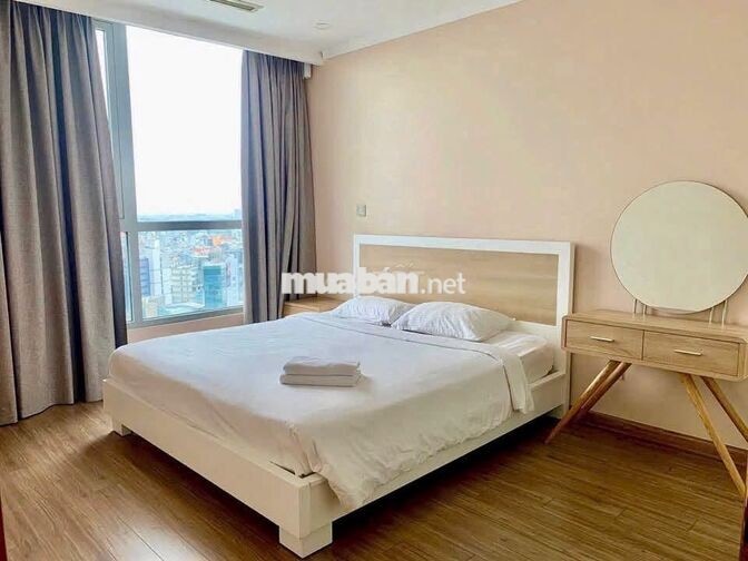 Cho thuê căn hộ cao cấp Vinhomes Central Park 108m2 3PN full nội thất