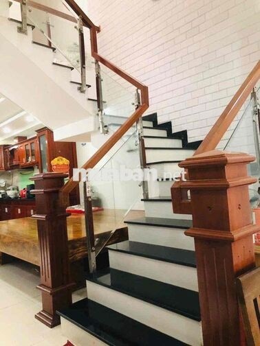 Cho Thuê Nhà 3 Tầng Đường Diên Hồng - Hoà Xuân