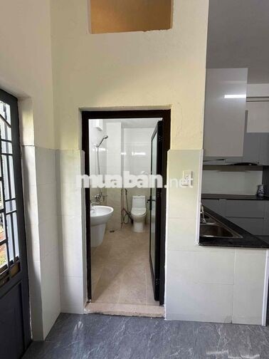 CHÍNH CHỦ CHO THUÊ NHÀ 2 TẦNG TRỊNH HOÀI ĐỨC VIEW CÔNG VIÊN