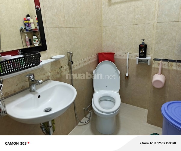 Cho thuê nhà full 1 tầng có ban công
