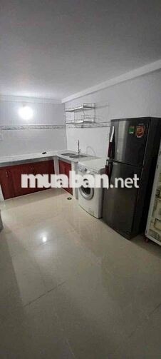 nhà ( phòng) còn mới đẹp có nội thất đs35 gần chợ hiệp bình